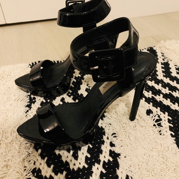 Black Steve Madden Heels - Picture 4 of 5